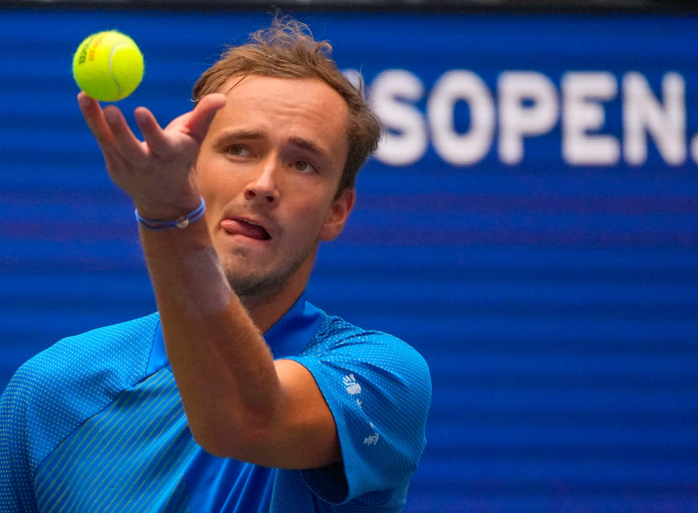 更是网球文 更是网球文